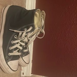 Navy blue converse women’s 8 and used